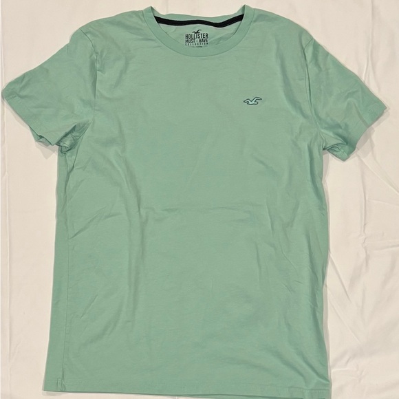 Holister T-Shirts - Picture 4 of 13